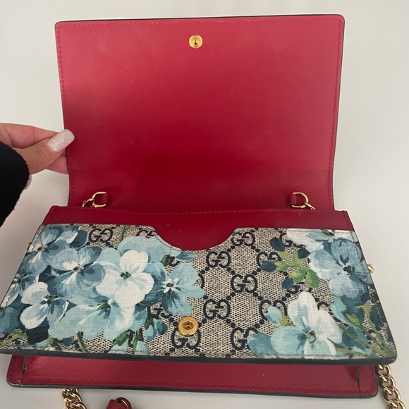 Gucci Blooming Blue Fold Over Wallet /Chain - Picture 3 of 9